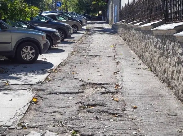 Understanding the 7 Common Types of Parking Lot Pavement Defects: Causes, Effects, and Solutions