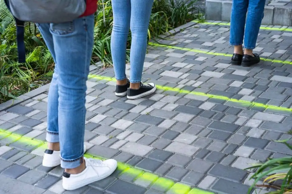Top Decorative Sidewalk Edging Trend Predictions for 2025: Elevate Your Outdoor Aesthetic